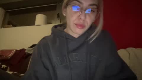 Sarrah online show from 01.14.25