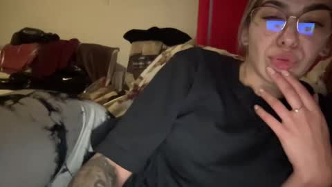 Sarrah online show from 01.23.25