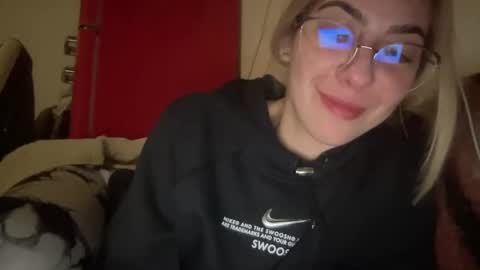 Sarrah online show from 01.29.25