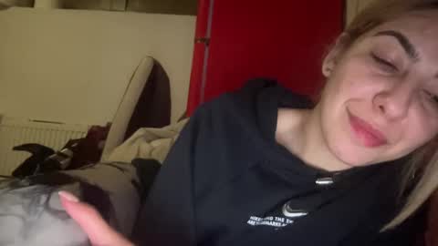 Sarrah online show from 01.30.25