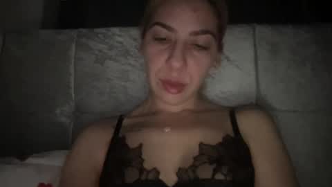 Sarrah online show from 02.25.25