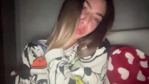 Sarrah online show from 11.06.25