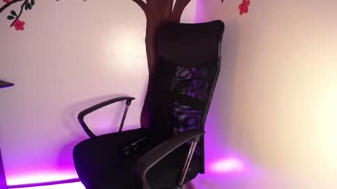 Sasha Brattz online show from 01.25.25