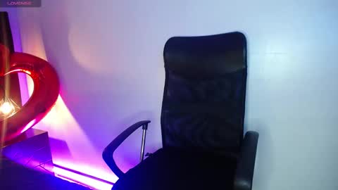 Sasha Brattz online show from 02.15.25