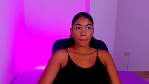 Snapshot of sasha_fox0 chatting on 02.11.26 emy online show from 02.11.26