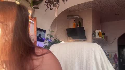 Alexandra Sasha in short online show from 02.24.25