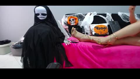 Snapshot of sasha_start chatting on 10.22.25 sasha start online show from 10.22.25