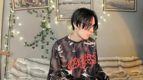 Snapshot of sasha_vesmus chatting on 05.16.26 Sasha Vesmus online show from 05.16.26