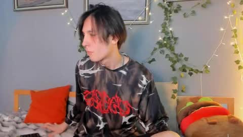 Snapshot of sasha_vesmus chatting on 05.21.26 Sasha Vesmus online show from 05.21.26