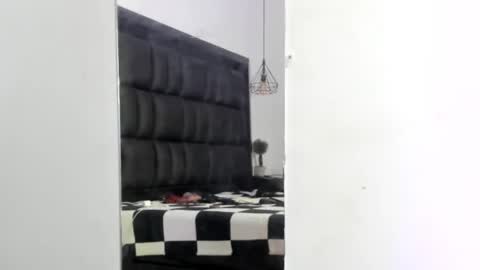 Snapshot of sasha_yaklove666 chatting on 02.08.25 Sasha online show from 02.08.25