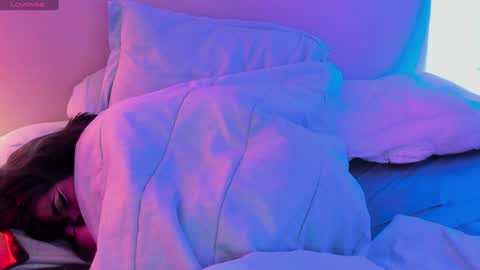 Snapshot of sashajune chatting on 12.07.24 selene online show from 12.07.24