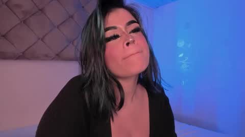 Snapshot of sashajune chatting on 02.13.25 selene online show from 02.13.25