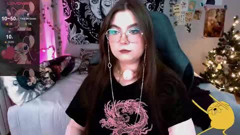 Snapshot of sashasoyyyy chatting on 12.27.24 Sashasoy online show from 12.27.24