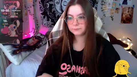 Snapshot of sashasoyyyy chatting on 02.14.25 Sashasoy online show from 02.14.25