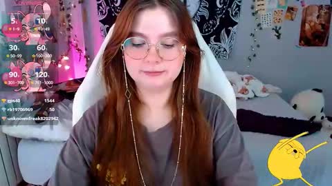 Snapshot of sashasoyyyy chatting on 09.09.25 Sashasoy online show from 09.09.25