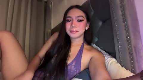 Snapshot of sashaswan69 chatting on 09.24.25 Sasha online show from 09.24.25