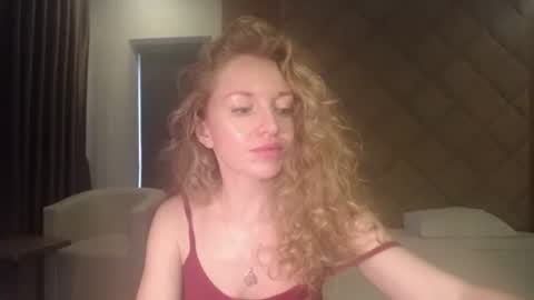 Snapshot of sashasweetsasha chatting on 11.20.25 Sasha online show from 11.20.25