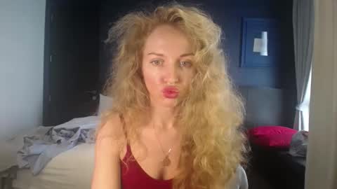 Snapshot of sashasweetsasha chatting on 02.22.26 Sasha online show from 02.22.26