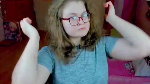 Snapshot of sashy_way chatting on 06.24.26 .Alexandra online show from 06.24.26