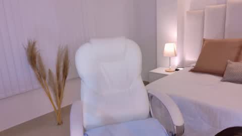 saskia litt online show from 03.04.26