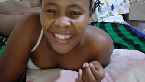 sassy_bella online show from 03.05.25