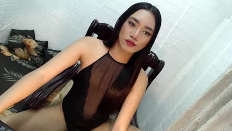 KEYLLA online show from 02.12.25