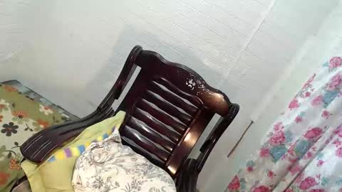 KEYLLA online show from 04.24.26