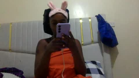 Snapshot of sassylilmama chatting on 06.11.26 sassylilmama online show from 06.11.26