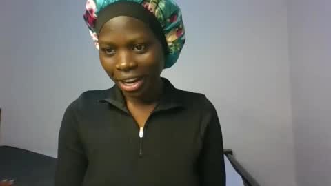 Snapshot of sassytannia chatting on 03.01.26 sassytannia online show from 03.01.26