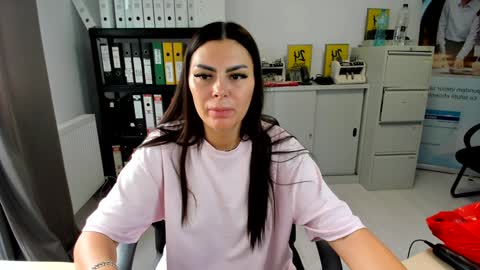 Snapshot of sassytiff chatting on 09.12.25 sassytiff online show from 09.12.25