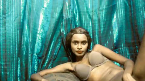 Snapshot of sassyxindian chatting on 04.13.26 sassyxindian online show from 04.13.26