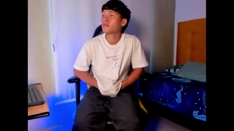 Snapshot of sasuke_uchiha12 chatting on 02.03.25 Evans Williams online show from 02.03.25