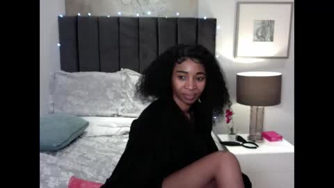 Snapshot of sasyylissaa chatting on 04.28.26 sasyylissaa online show from 04.28.26