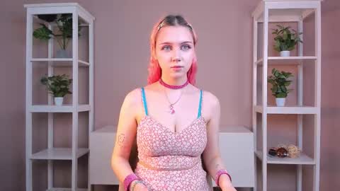 Snapshot of saturninaknoebel chatting on 03.09.26 Lin online show from 03.09.26