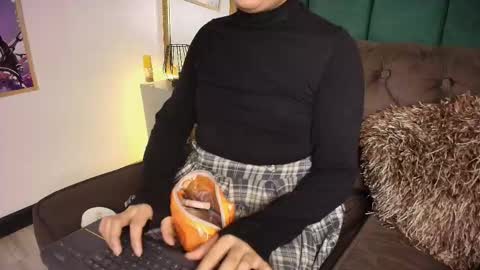 Saturningsweets online show from 02.26.26