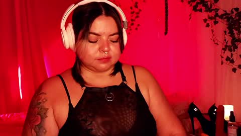 Gina George online show from 12.20.24