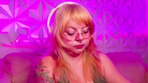 Gina George online show from 10.02.25