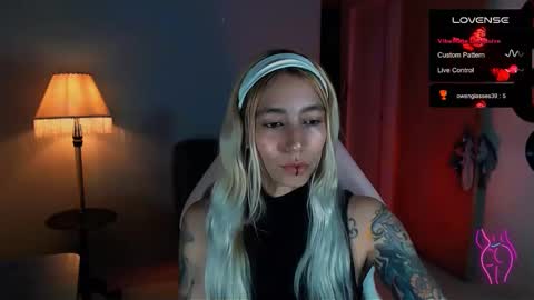 I AM JENN  online show from 01.11.25