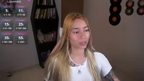 I AM JENN  online show from 09.18.25