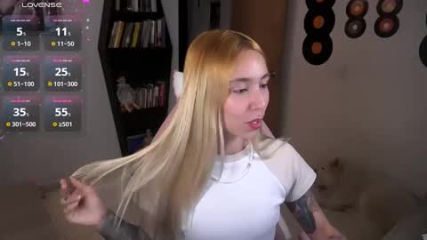 I AM JENN  online show from 09.20.25