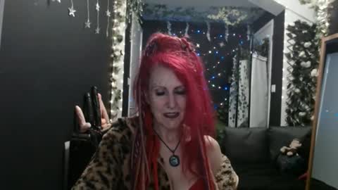 SaucySky online show from 02.10.25