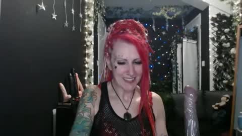 SaucySky online show from 02.15.25