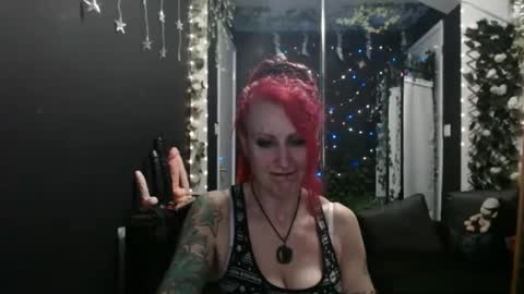 SaucySky online show from 03.11.25