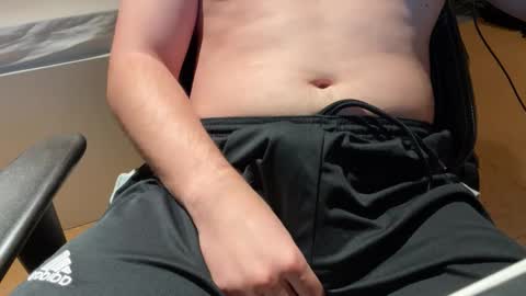 Snapshot of savagegerman chatting on 02.20.26 savagegerman online show from 02.20.26