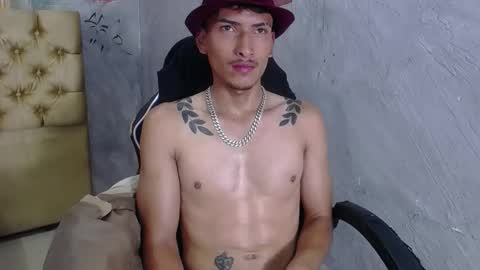 SavageLover  online show from 12.19.25