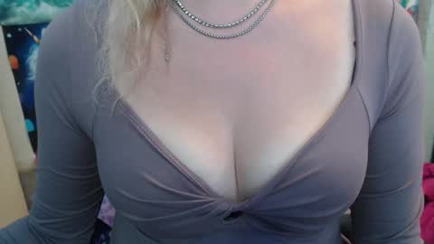 Snapshot of savanah_banana chatting on 10.04.25 Savanah online show from 10.04.25