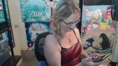 Snapshot of savanah_banana chatting on 10.05.25 Savanah online show from 10.05.25