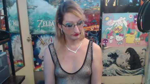 Snapshot of savanah_banana chatting on 11.21.25 Savanah online show from 11.21.25