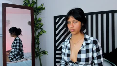 Snapshot of savannah_cameron chatting on 12.19.24 Savannah online show from 12.19.24