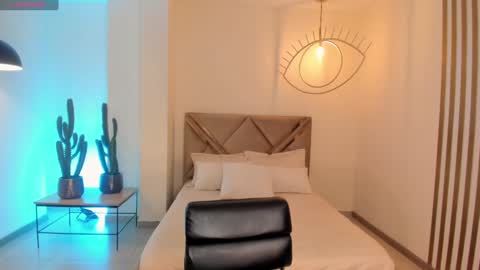 Snapshot of savannahstorm_ chatting on 02.02.25 S a v a n n a h online show from 02.02.25